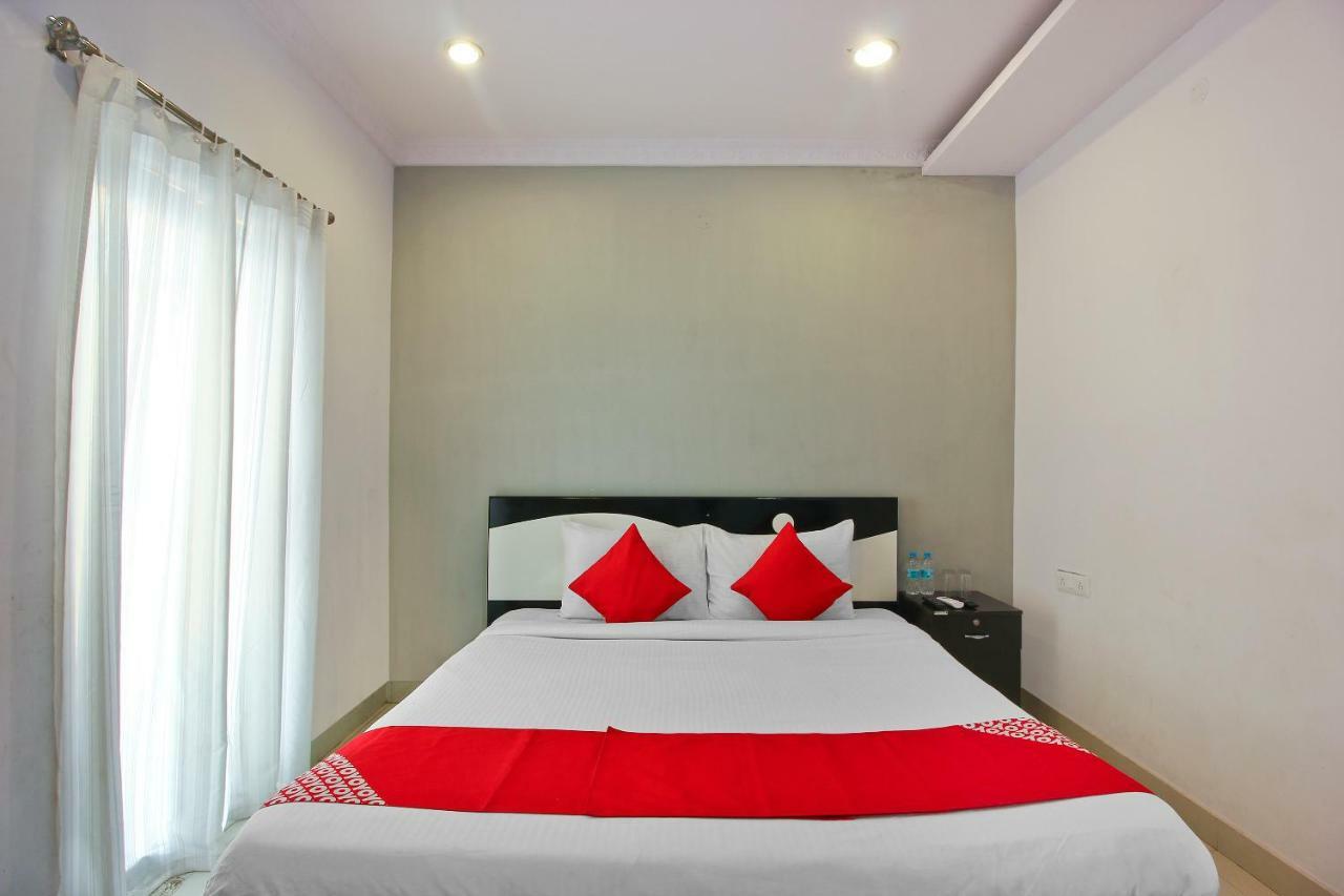 Oyo Flagship 463 Banjara Hills Hotel Haidarábád Kültér fotó