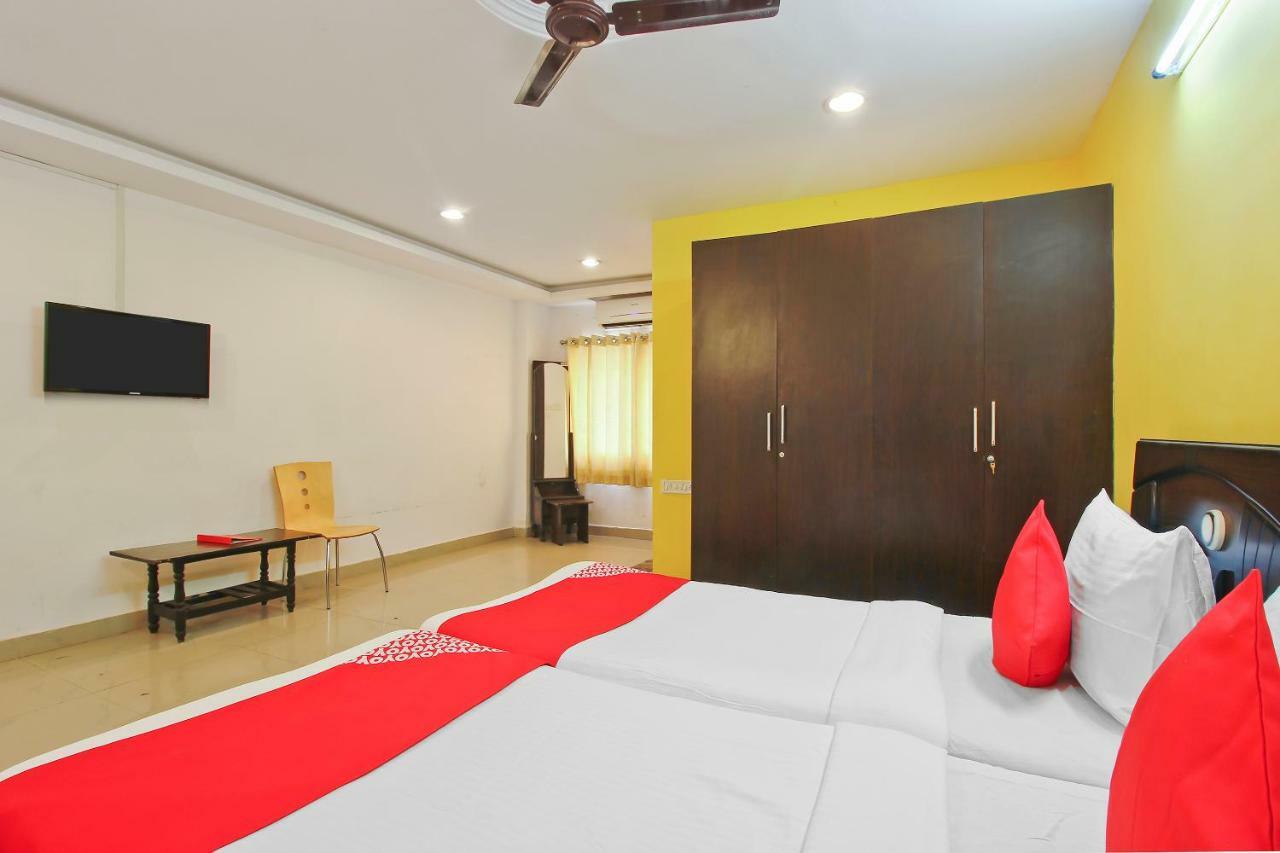 Oyo Flagship 463 Banjara Hills Hotel Haidarábád Kültér fotó