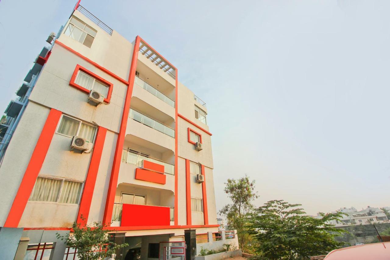 Oyo Flagship 463 Banjara Hills Hotel Haidarábád Kültér fotó