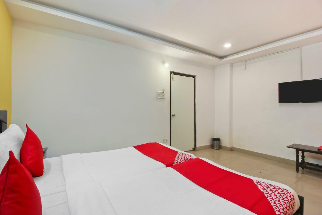 Oyo Flagship 463 Banjara Hills Hotel Haidarábád Kültér fotó