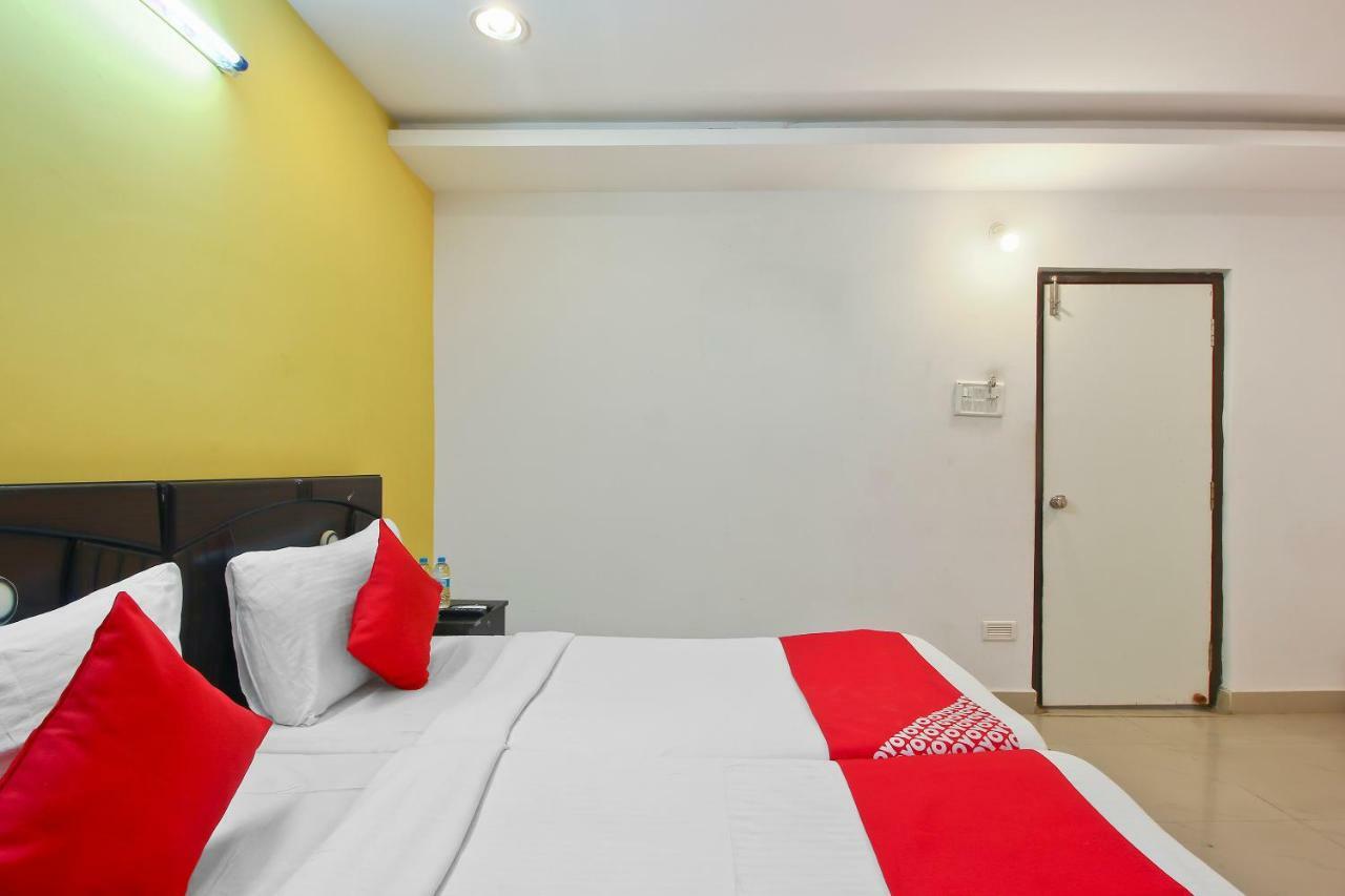 Oyo Flagship 463 Banjara Hills Hotel Haidarábád Kültér fotó