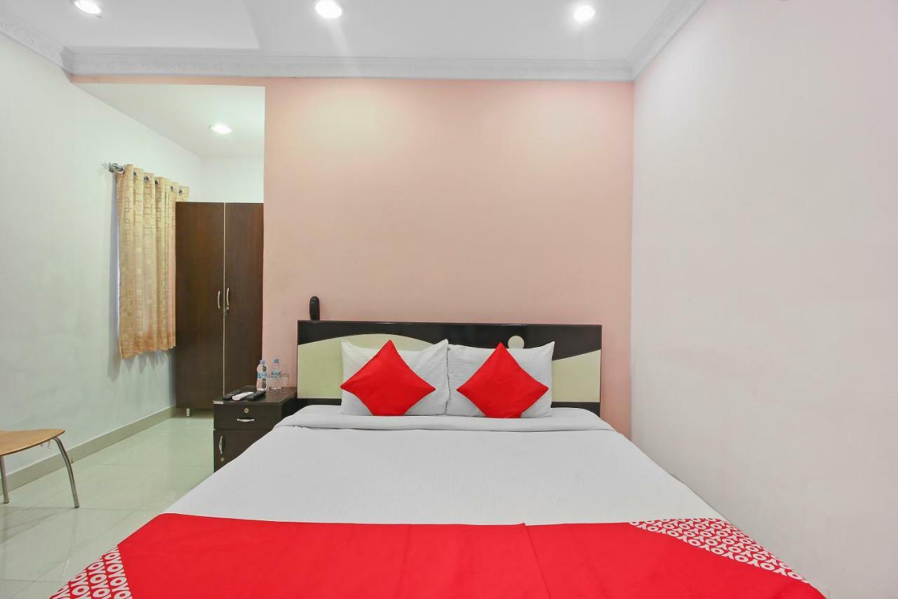 Oyo Flagship 463 Banjara Hills Hotel Haidarábád Kültér fotó