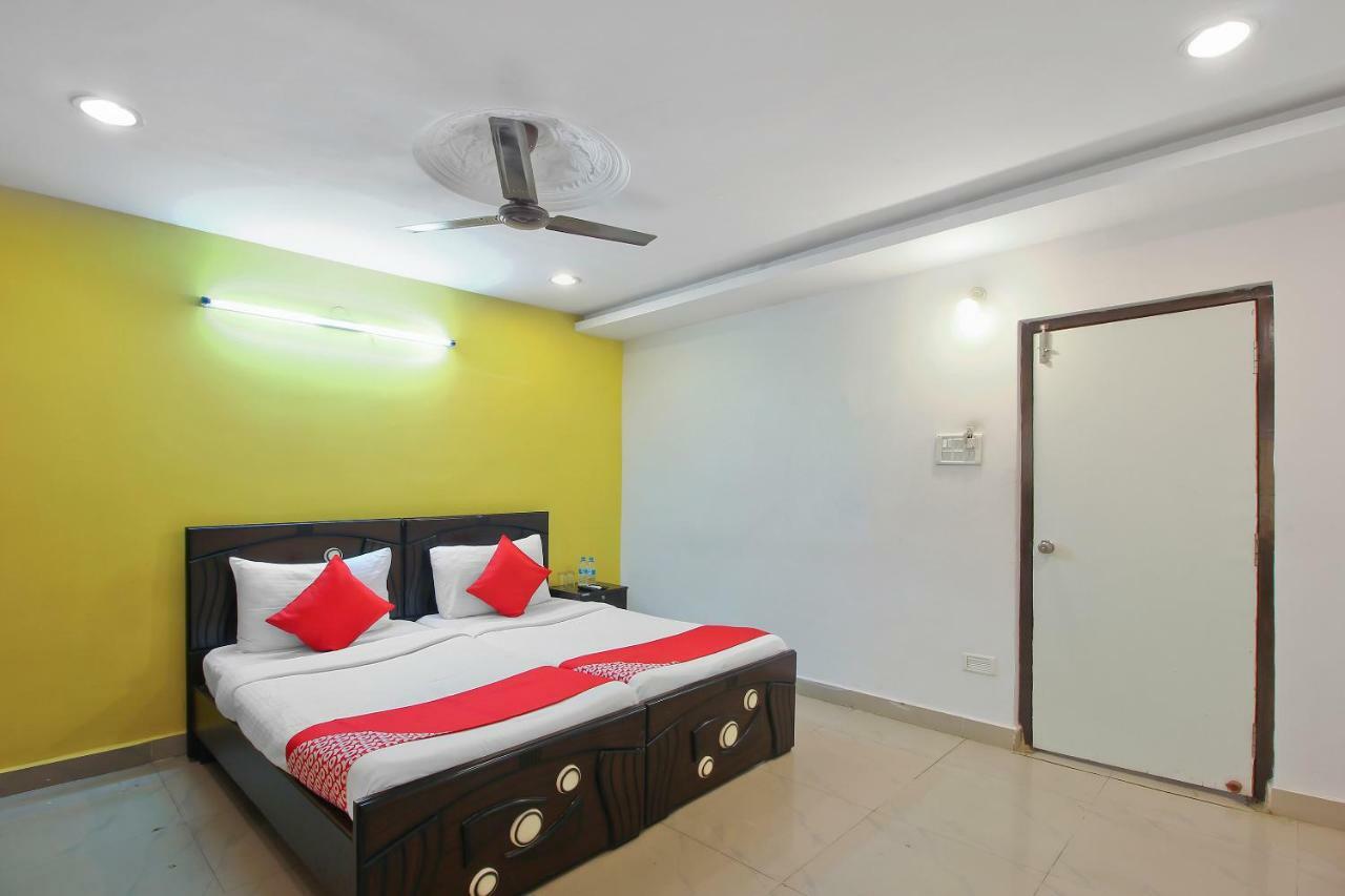 Oyo Flagship 463 Banjara Hills Hotel Haidarábád Kültér fotó