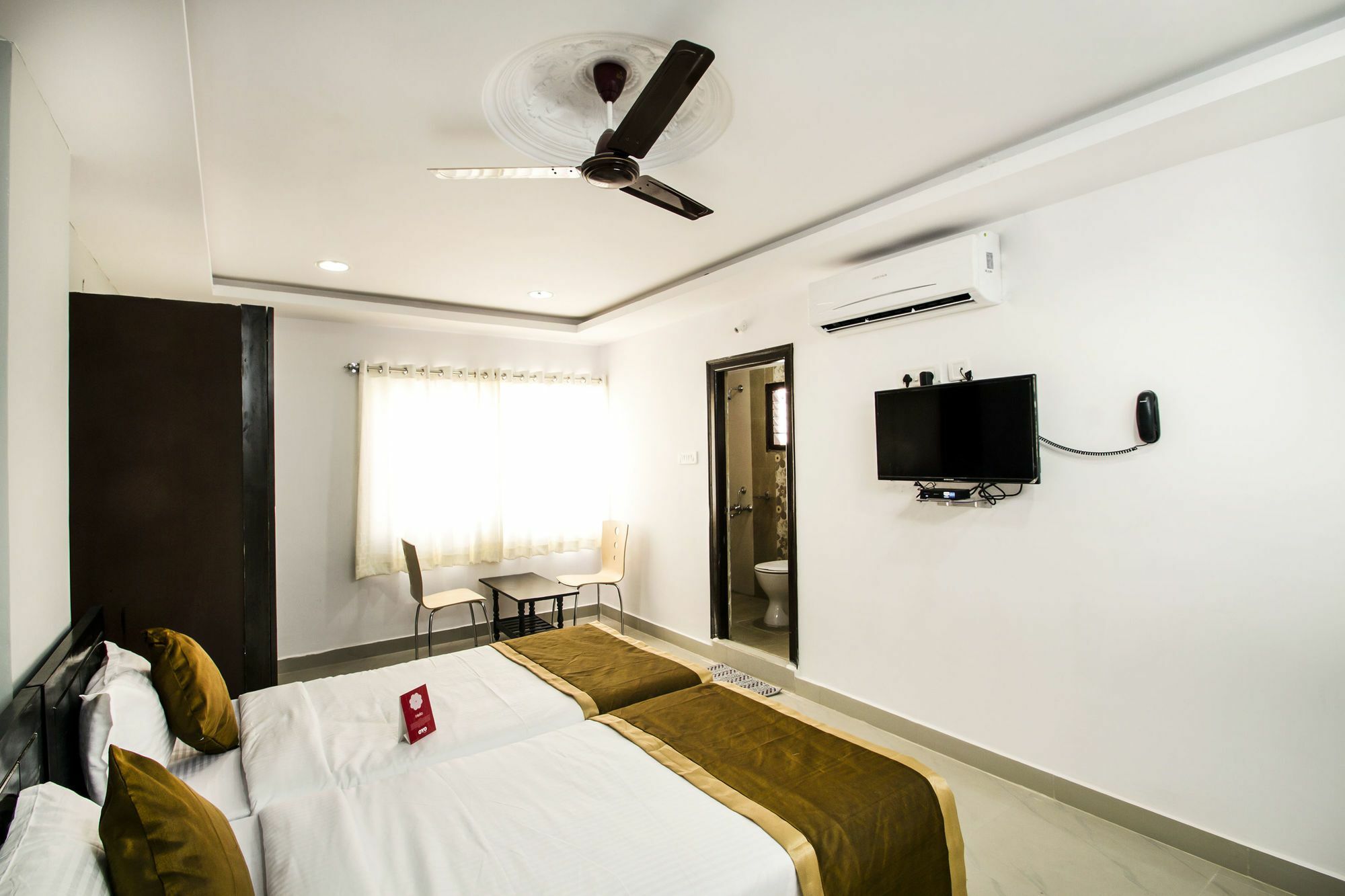 Oyo Flagship 463 Banjara Hills Hotel Haidarábád Kültér fotó