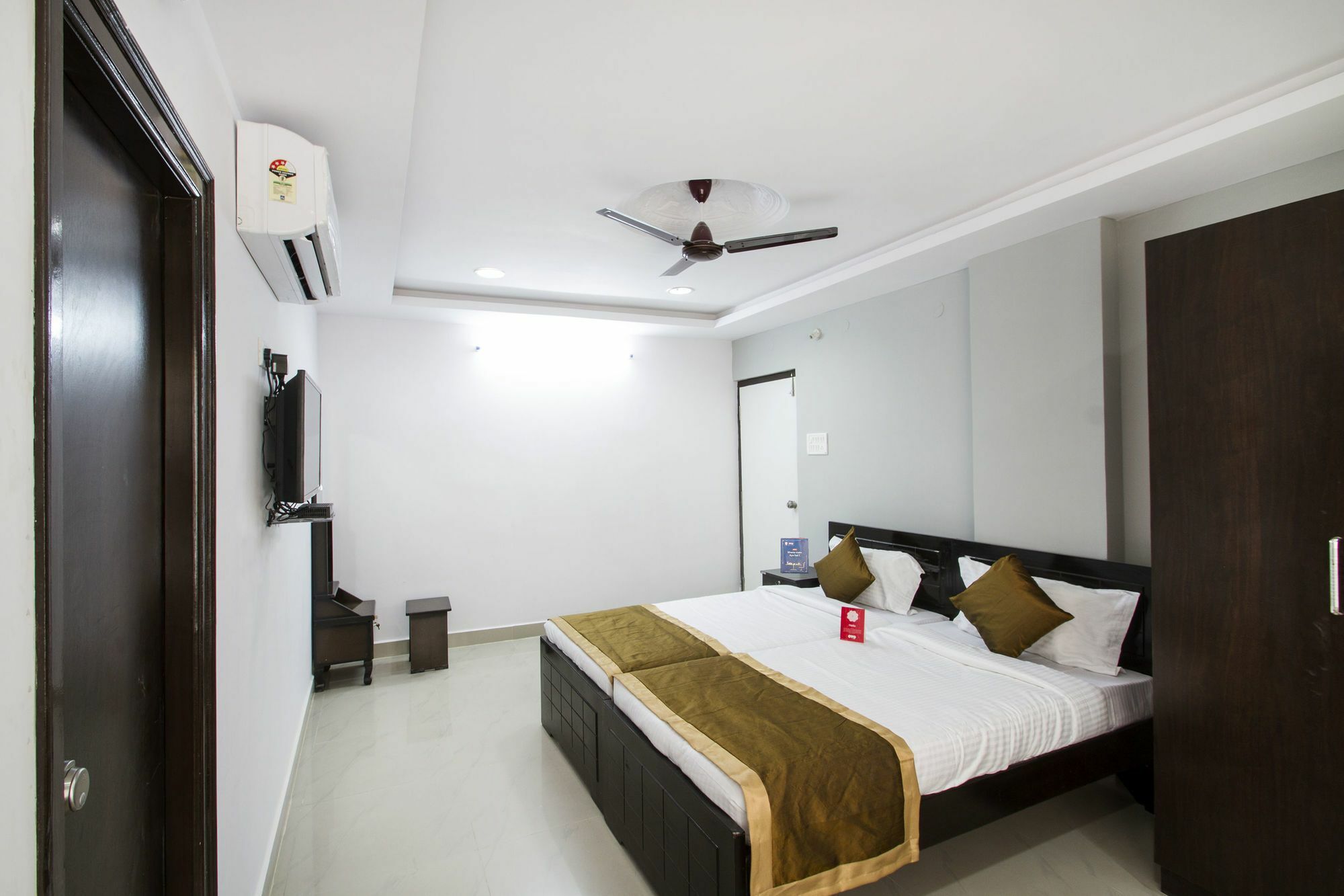 Oyo Flagship 463 Banjara Hills Hotel Haidarábád Kültér fotó
